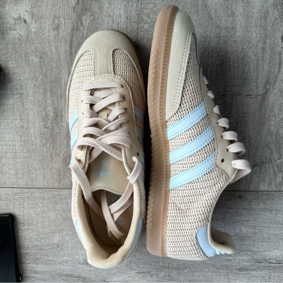 Adidas Samba Sneakers in Blue/Sand NWT - Picture 4 of 7